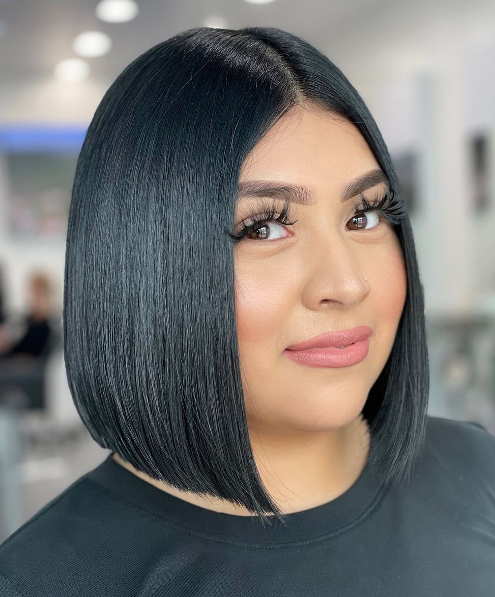 Round Face and Polished Black A-Line Bob